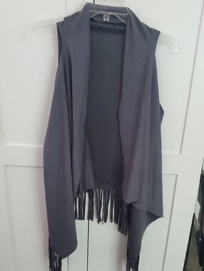 Sleeveless Fringe Open-Front Vest - Charcoal
